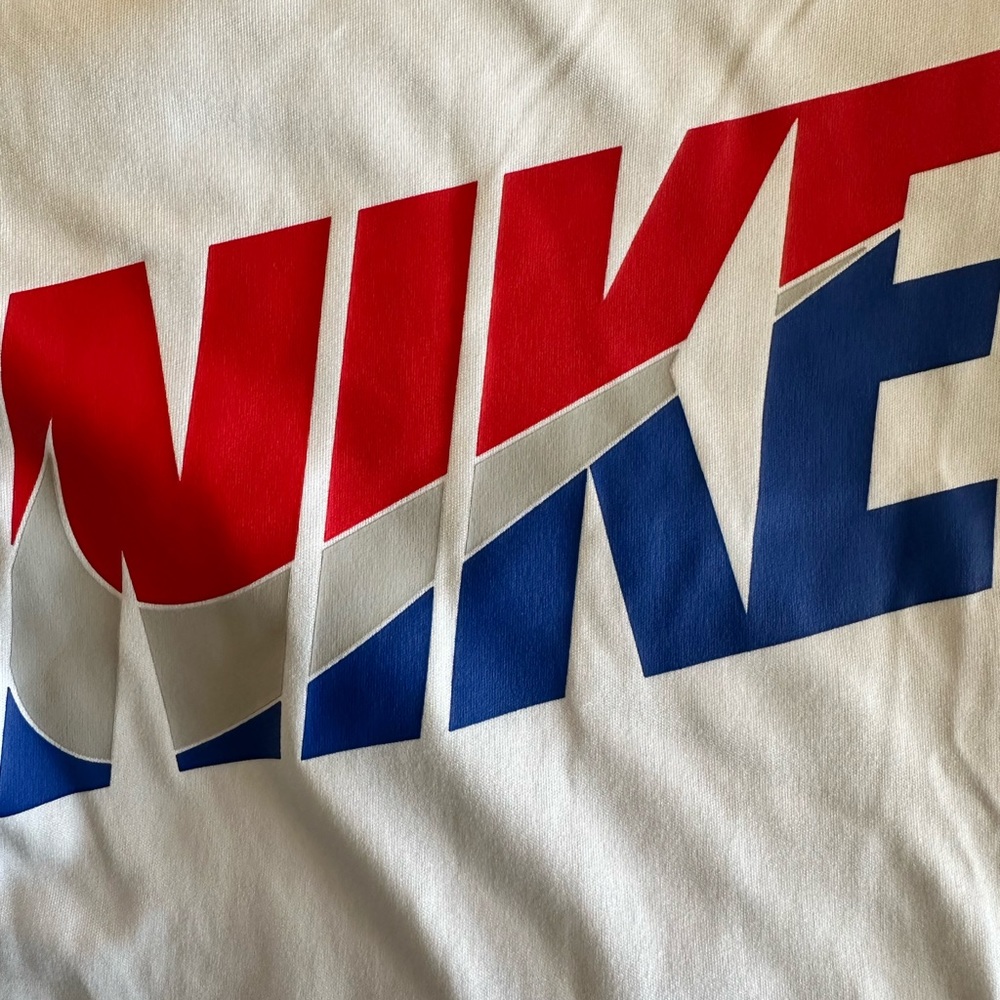 Dri-Fit Nike shirt, size S. 4-5 years. Good condition, no stains.